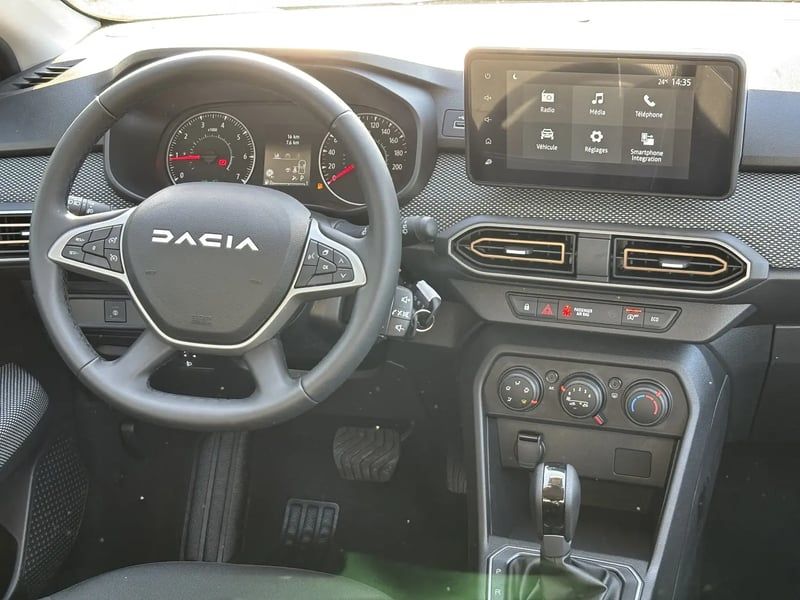 Photo de la voiture DACIA SANDERO TCe 90 CVT GSR2 Stepway Expression