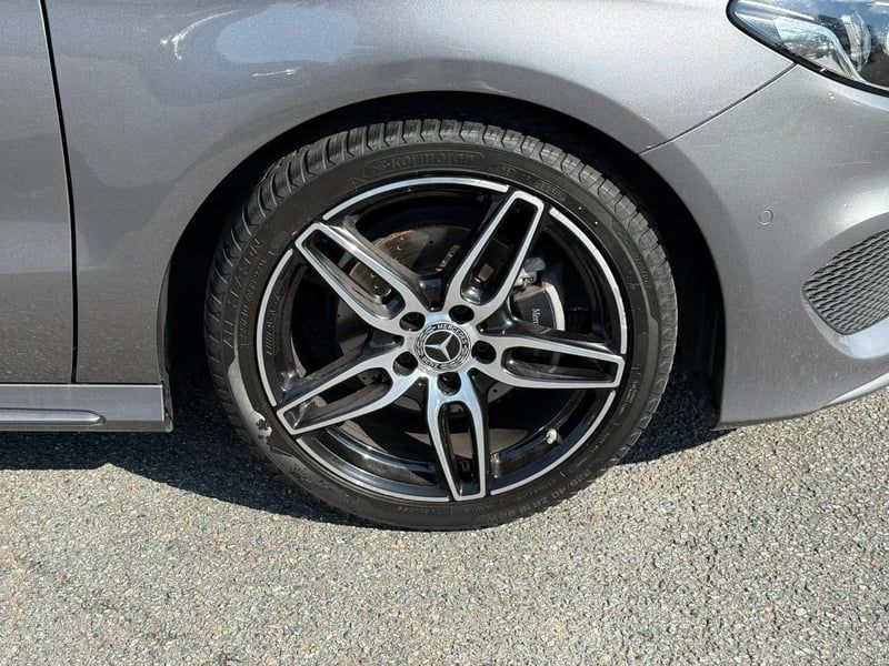 Photo de la voiture MERCEDES-BENZ CLASSE B 180 d 7-G DCT Fascination