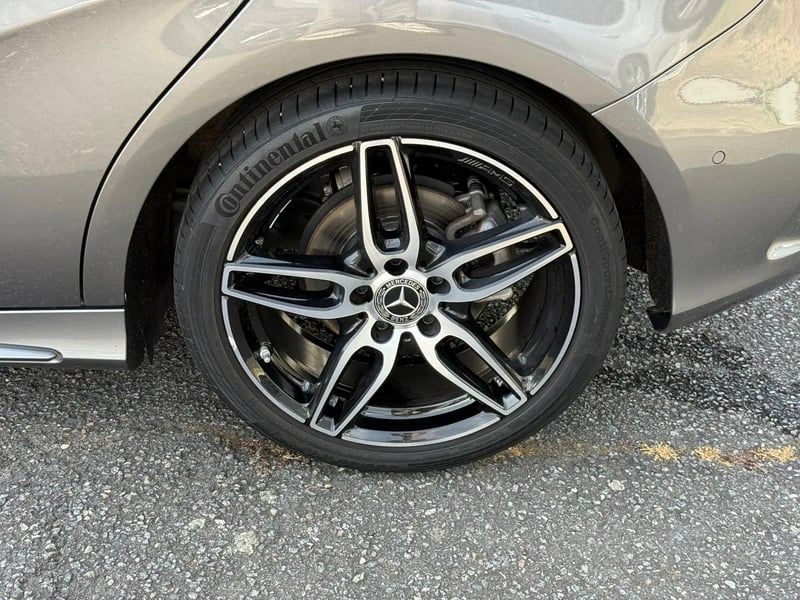 Photo de la voiture MERCEDES-BENZ CLASSE B 180 d 7-G DCT Fascination