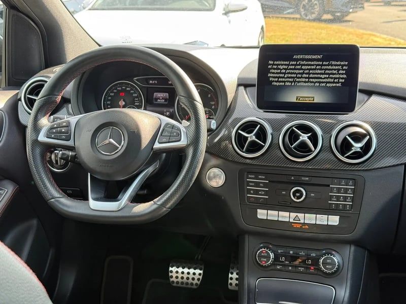 Photo de la voiture MERCEDES-BENZ CLASSE B 180 d 7-G DCT Fascination