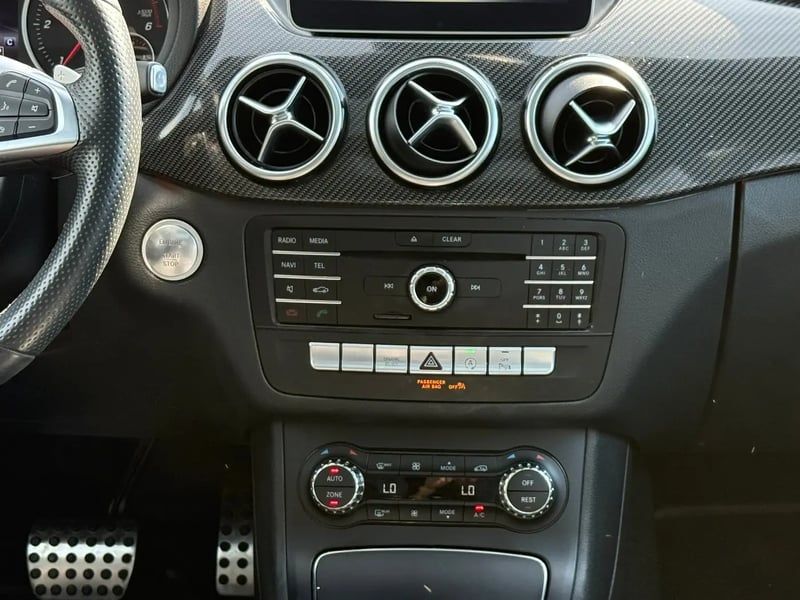 Photo de la voiture MERCEDES-BENZ CLASSE B 180 d 7-G DCT Fascination