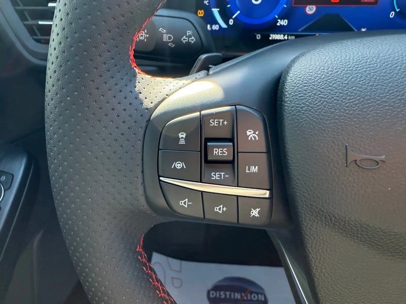 Photo de la voiture FORD KUGA 2.0 EcoBlue 120 BVA8 ST-Line