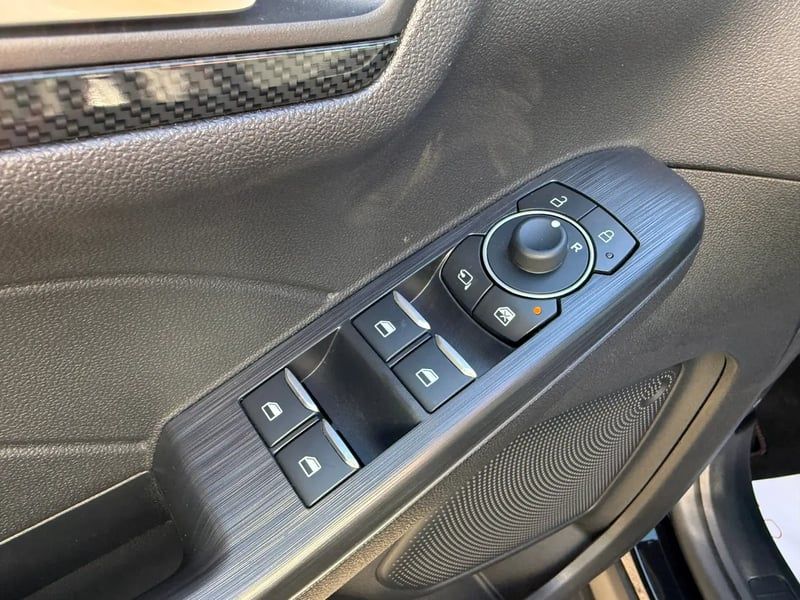 Photo de la voiture FORD KUGA 2.0 EcoBlue 120 BVA8 ST-Line
