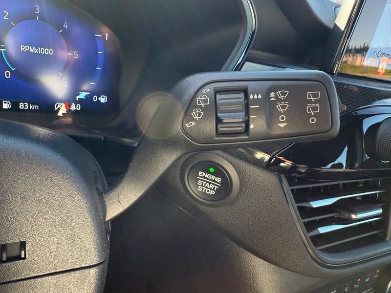 Photo de la voiture FORD KUGA 2.0 EcoBlue 120 BVA8 ST-Line