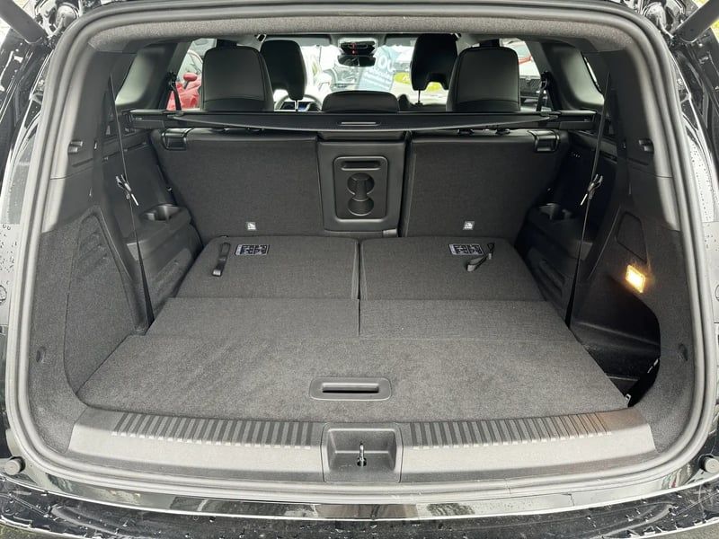 Photo de la voiture RENAULT ESPACE VI E-Tech hybrid 200 esprit Alpine