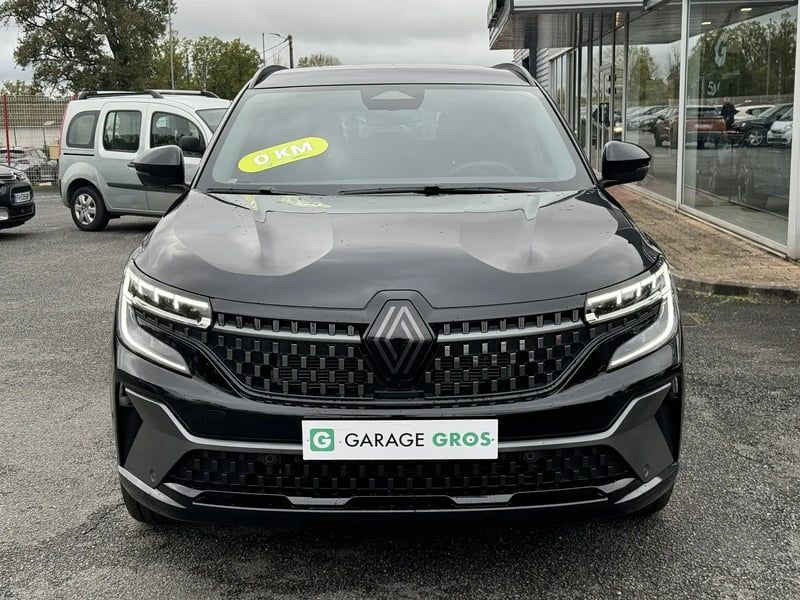 Photo de la voiture RENAULT ESPACE VI E-Tech hybrid 200 esprit Alpine