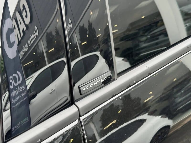 Photo de la voiture RENAULT ESPACE VI E-Tech hybrid 200 esprit Alpine