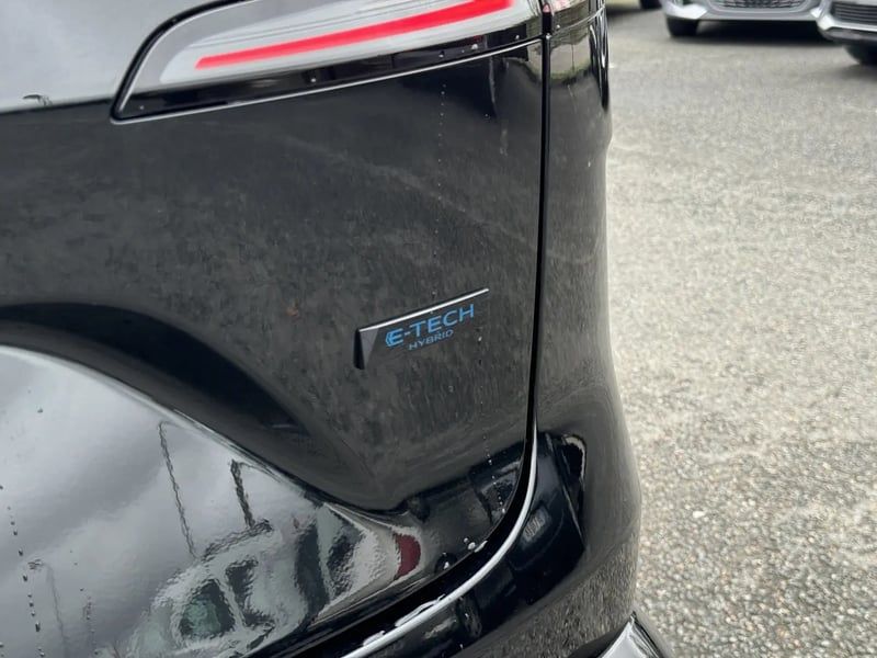 Photo de la voiture RENAULT ESPACE VI E-Tech hybrid 200 esprit Alpine