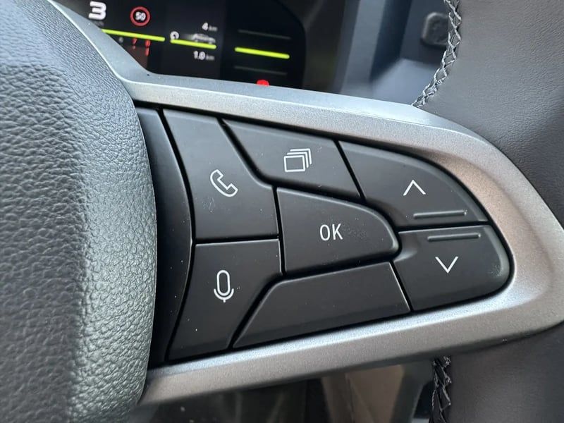 Photo de la voiture DACIA DUSTER Mild Hybrid 130 Journey