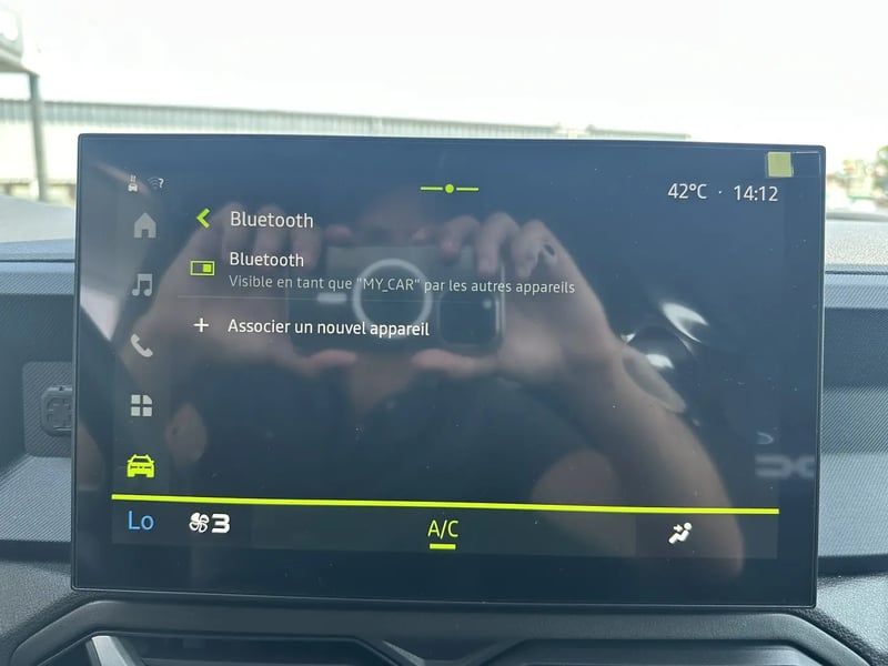 Photo de la voiture DACIA DUSTER Mild Hybrid 130 Journey