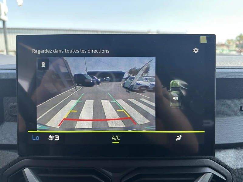 Photo de la voiture DACIA DUSTER Mild Hybrid 130 Journey