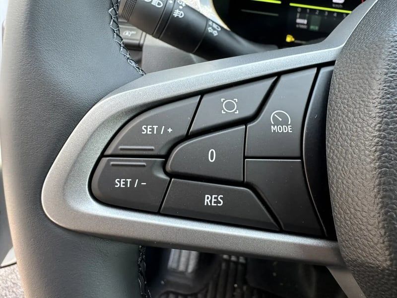 Photo de la voiture DACIA DUSTER Mild Hybrid 130 Journey