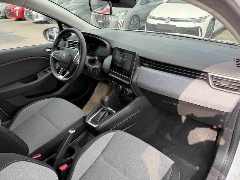 Photo de la voiture RENAULT CLIO V TCe 90 X-Tronic Evolution