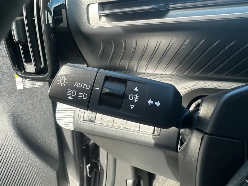 Photo de la voiture CITROEN C3 AIRCROSS Hybride 145 ch Aut Max