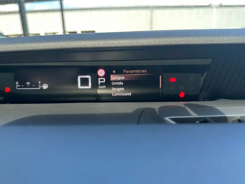Photo de la voiture CITROEN C3 AIRCROSS Hybride 145 ch Aut Max
