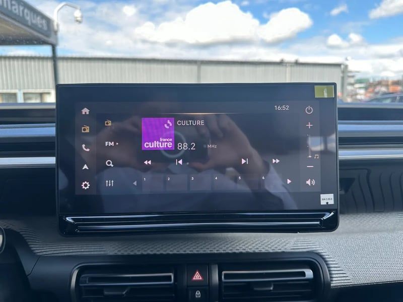 Photo de la voiture CITROEN C3 AIRCROSS Hybride 145 ch Aut Max