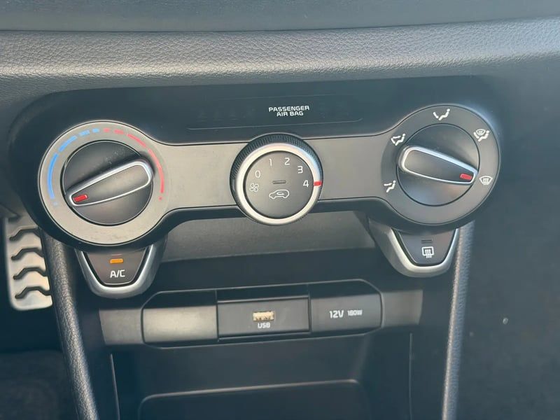 Photo de la voiture KIA PICANTO 1.2 DPi 84ch BVM5 GT Line