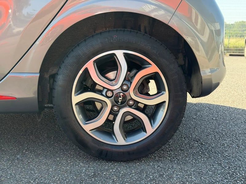 Photo de la voiture KIA PICANTO 1.2 DPi 84ch BVM5 GT Line