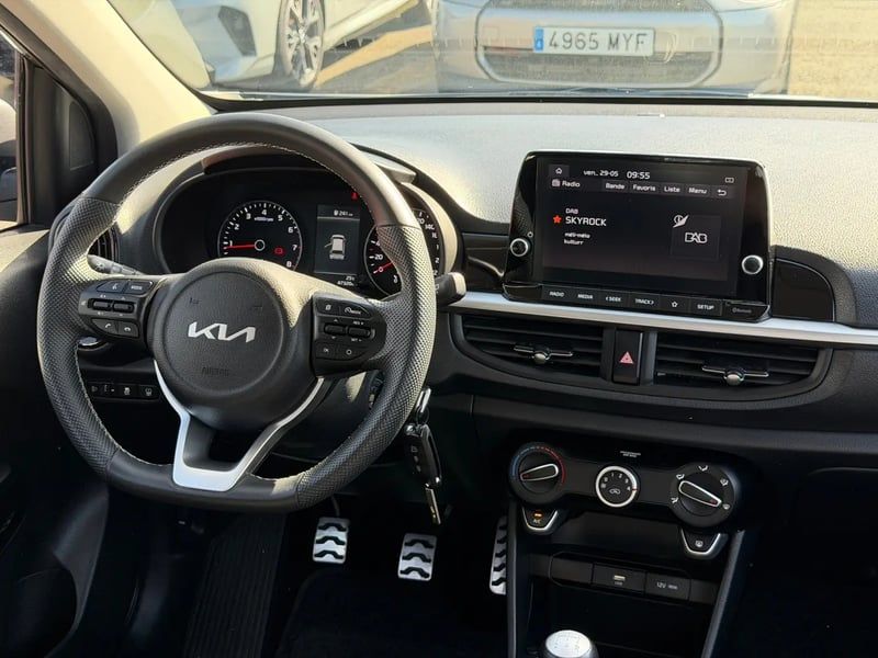 Photo de la voiture KIA PICANTO 1.2 DPi 84ch BVM5 GT Line
