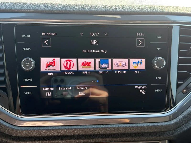Photo de la voiture VOLKSWAGEN T-ROC 1.5 TSI 150 EVO Start/Stop BVM6 R-Line