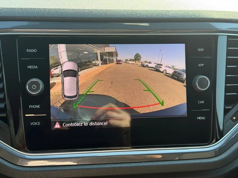 Photo de la voiture VOLKSWAGEN T-ROC 1.5 TSI 150 EVO Start/Stop BVM6 R-Line