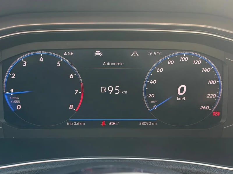 Photo de la voiture VOLKSWAGEN T-ROC 1.5 TSI 150 EVO Start/Stop BVM6 R-Line