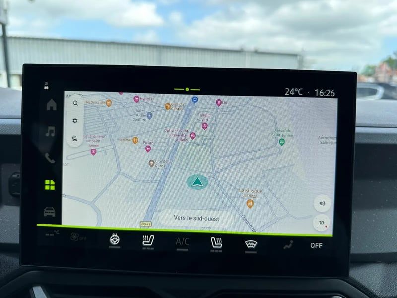 Photo de la voiture DACIA DUSTER Hybrid-G 150 4x4 Journey
