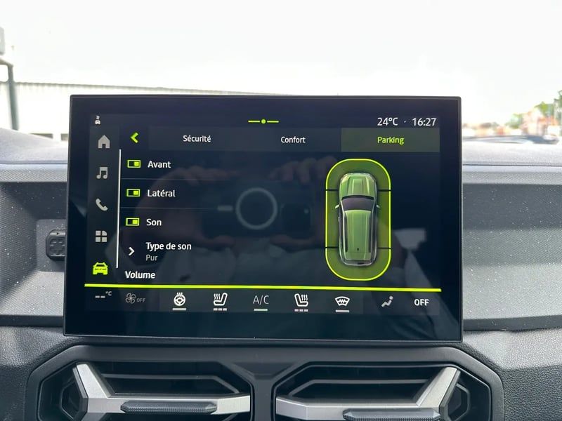 Photo de la voiture DACIA DUSTER Hybrid-G 150 4x4 Journey