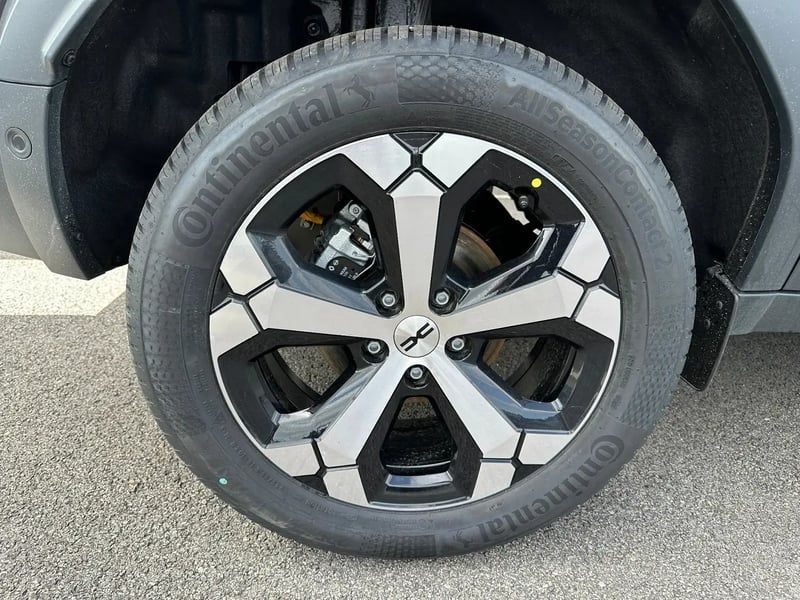Photo de la voiture DACIA DUSTER Hybrid-G 150 4x4 Journey
