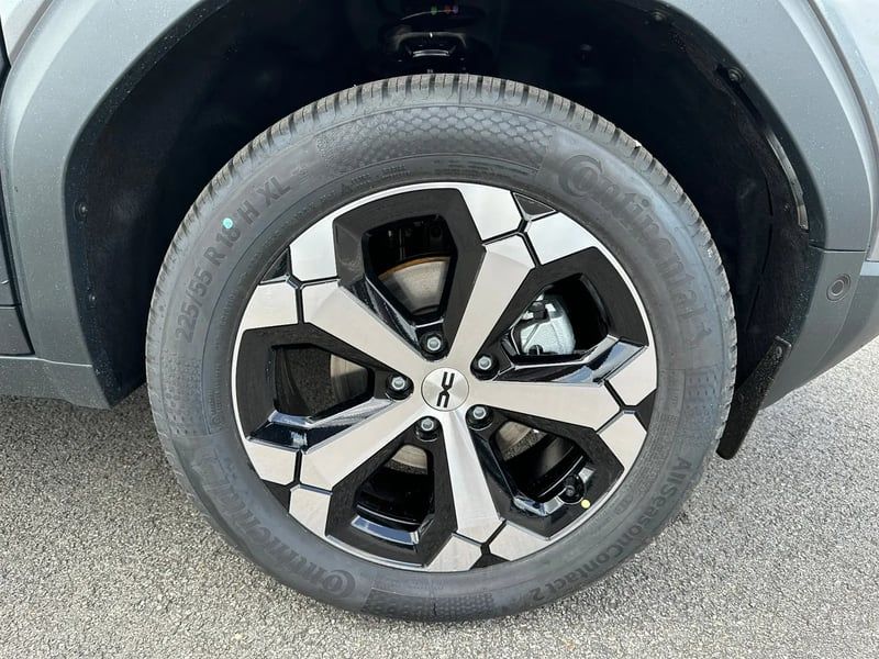 Photo de la voiture DACIA DUSTER Hybrid-G 150 4x4 Journey