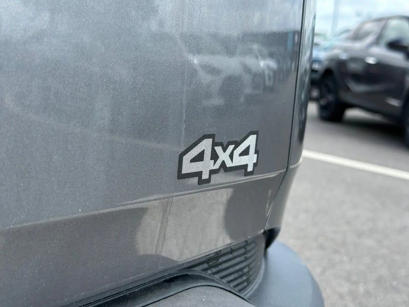 Photo de la voiture DACIA DUSTER Hybrid-G 150 4x4 Journey