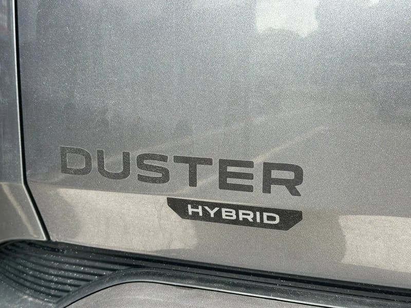 Photo de la voiture DACIA DUSTER Hybrid-G 150 4x4 Journey