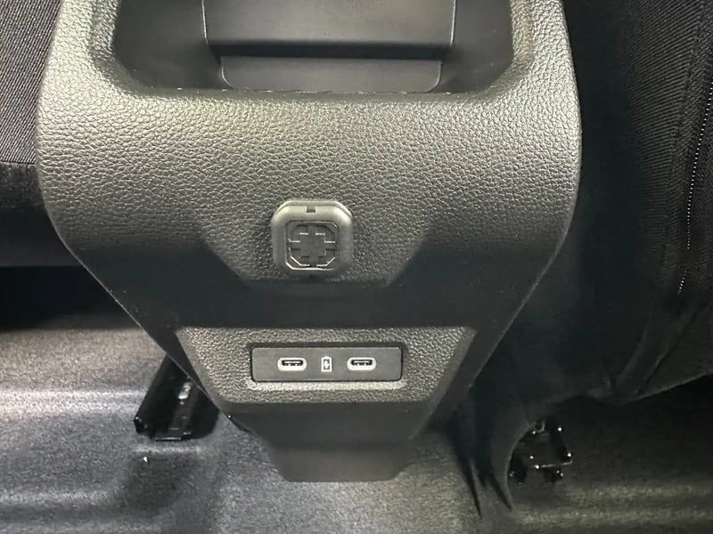 Photo de la voiture DACIA DUSTER Hybrid-G 150 4x4 Journey