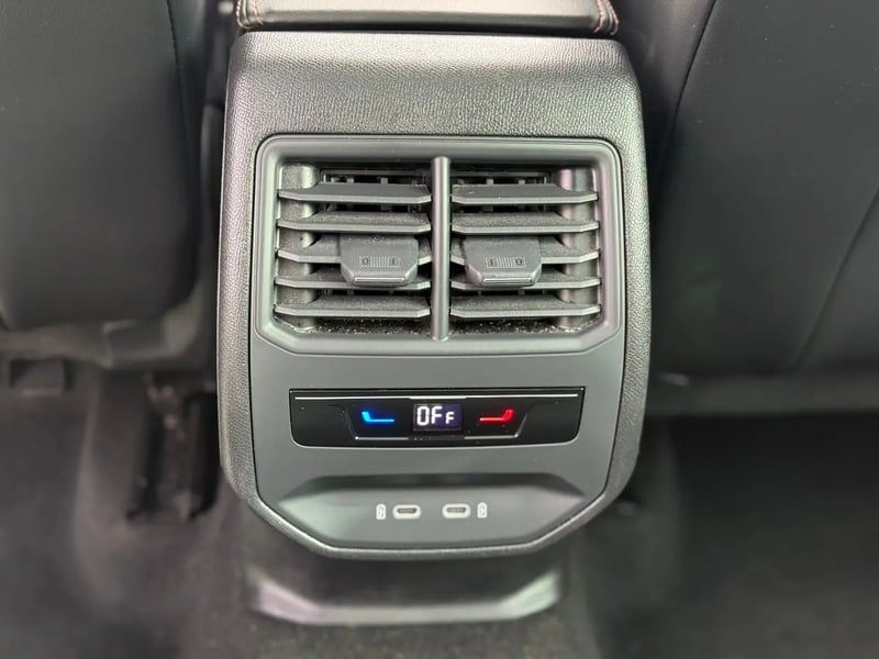 Photo de la voiture CUPRA FORMENTOR 1.5 eTSI Hybrid 150 ch DSG7 V