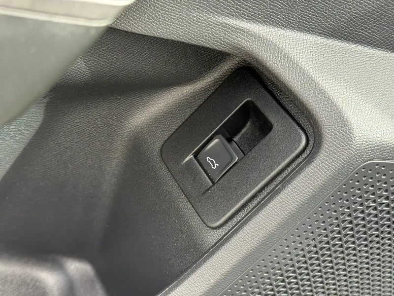 Photo de la voiture CUPRA FORMENTOR 1.5 eTSI Hybrid 150 ch DSG7 V