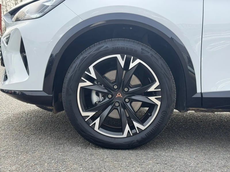 Photo de la voiture CUPRA FORMENTOR 1.5 eTSI Hybrid 150 ch DSG7 V