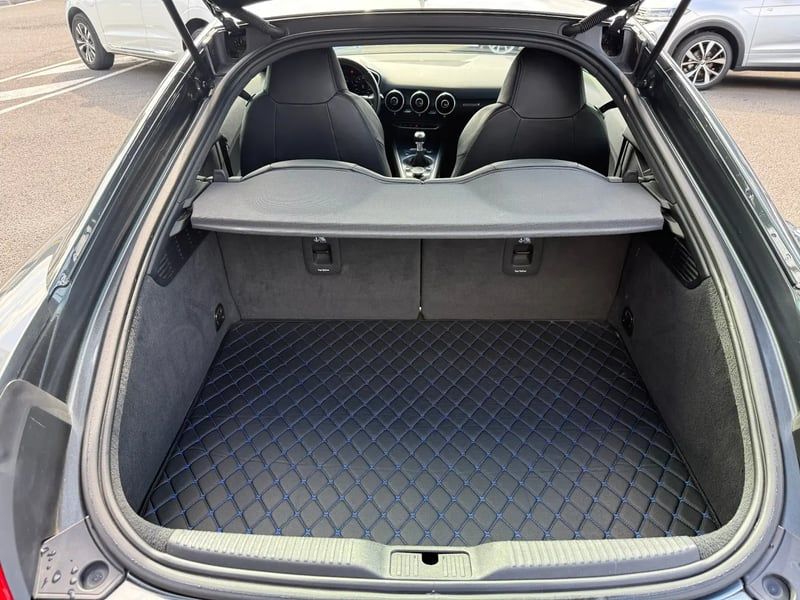 Photo de la voiture AUDI TT COUPE 1.8 TFSI 180 S line
