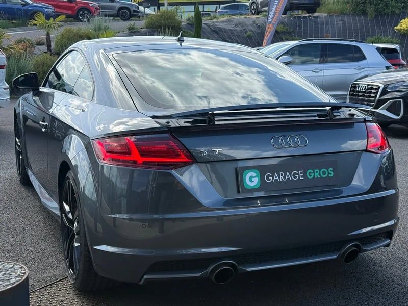 Photo de la voiture AUDI TT COUPE 1.8 TFSI 180 S line