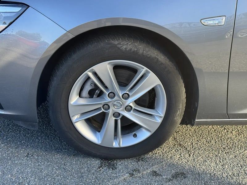 Photo de la voiture OPEL INSIGNIA SPORTS TOURER 2.0 Diesel 174 ch BVA8 Elegance Business