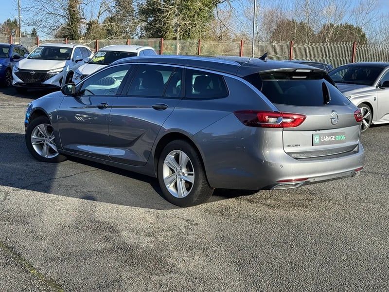 Photo de la voiture OPEL INSIGNIA SPORTS TOURER 2.0 Diesel 174 ch BVA8 Elegance Business