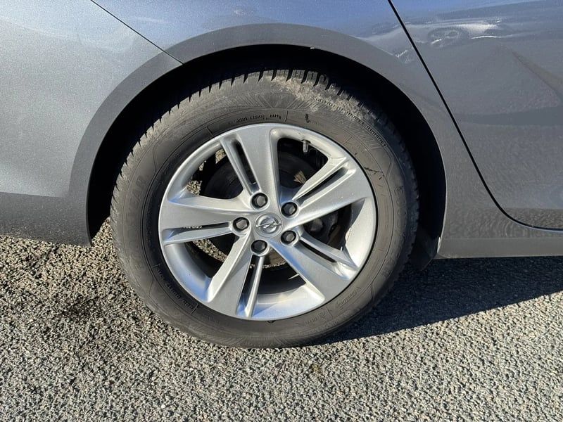 Photo de la voiture OPEL INSIGNIA SPORTS TOURER 2.0 Diesel 174 ch BVA8 Elegance Business