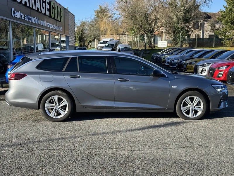 Photo de la voiture OPEL INSIGNIA SPORTS TOURER 2.0 Diesel 174 ch BVA8 Elegance Business