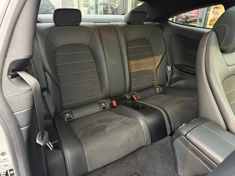 Photo de la voiture MERCEDES CLASSE C COUPE 220 d 9G-Tronic Sportline