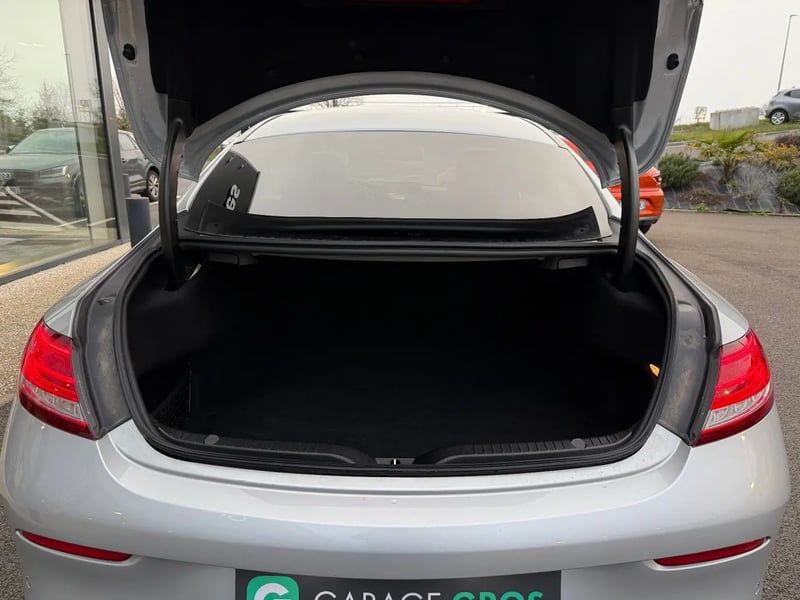 Photo de la voiture MERCEDES CLASSE C COUPE 220 d 9G-Tronic Sportline