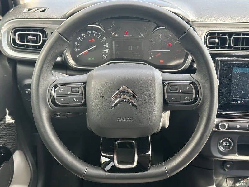 Photo de la voiture CITROEN C3 PureTech 110 S&S EAT6 Shine Pack