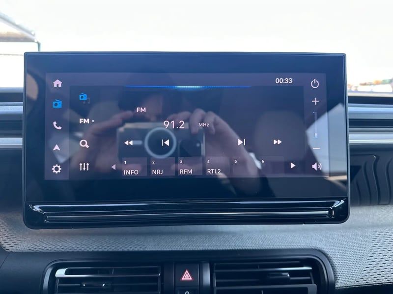 Photo de la voiture CITROEN C3 Turbo 100 ch BVM6 Max