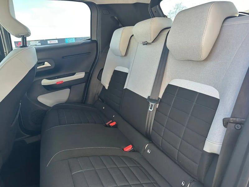 Photo de la voiture CITROEN C3 Turbo 100 ch BVM6 Max