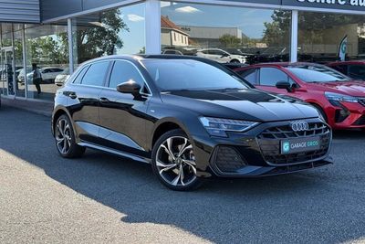 Photo de présentation de la voiture AUDI A3 SPORTBACK TFSI e Hybride rechargeable 204 S tronic 6 S line