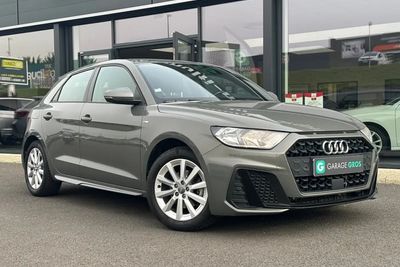 Photo de présentation de la voiture AUDI A1 SPORTBACK 30 TFSI 116 ch S tronic 7 S line