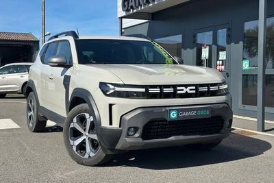 Photo de présentation de la voiture DACIA DUSTER Mild Hybrid 130 Journey